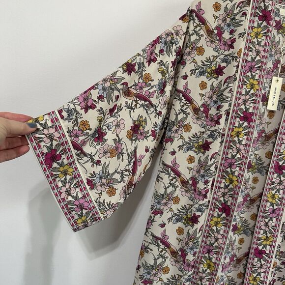 Max Studio Kimono S Cream Cerise Floral Parrot Long Open Boho Casual Duster NEW - Picture 4 of 11